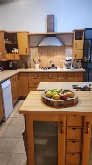 המייסדים Zikhron Ya'akov Exterior foto